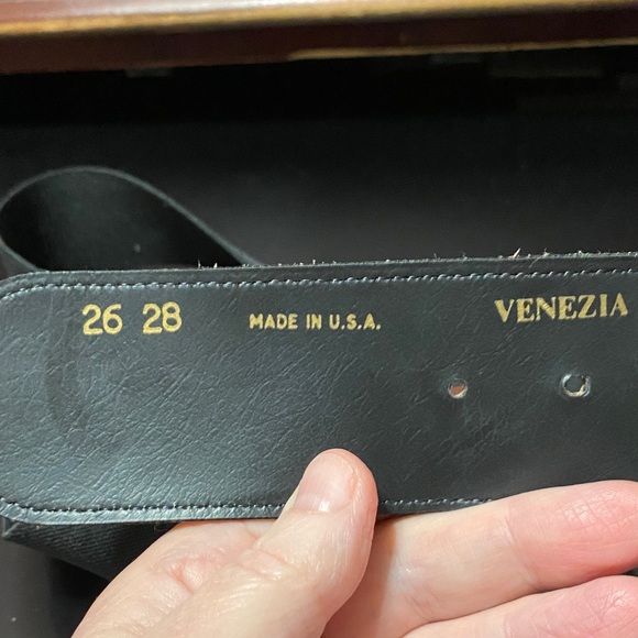 Venezia Animal Print Belt - Black and Tan plus size 26/28 stretchable - Picture 8 of 11